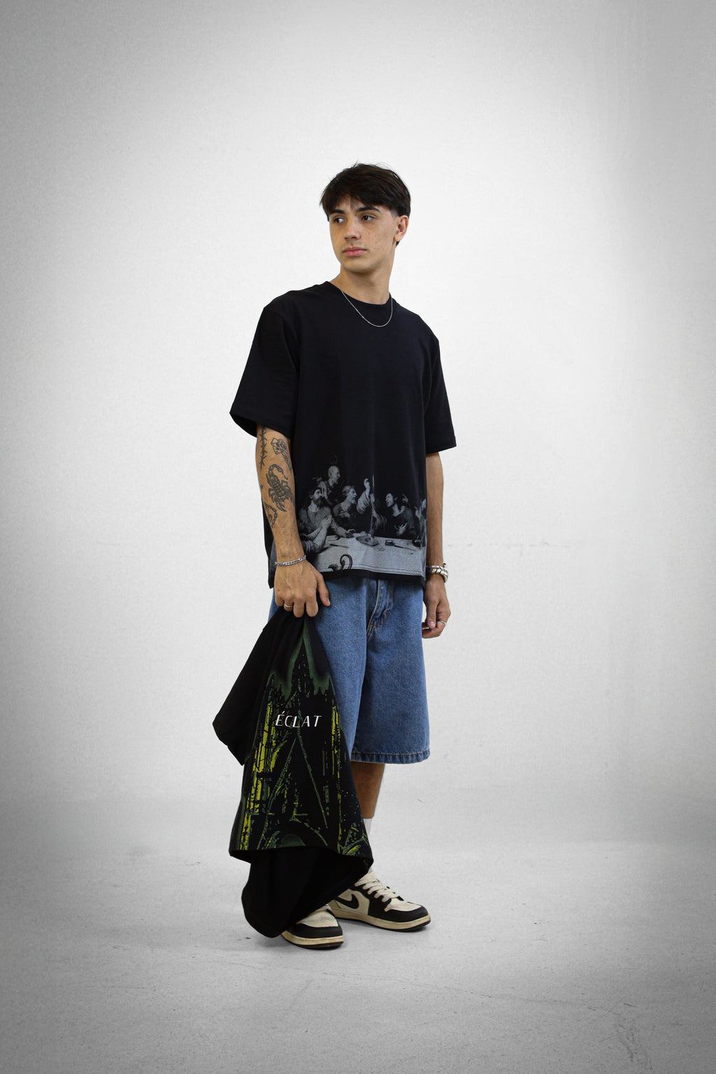 ÉCLAT TEE "SANTA CEIA" PRETA